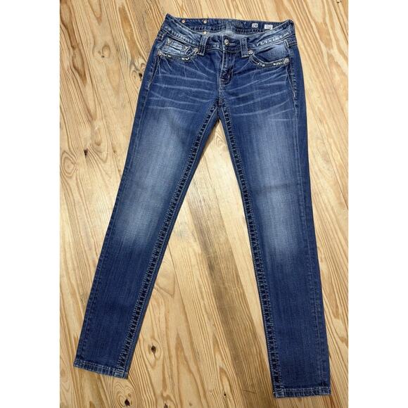 MISS ME JP510GSK-2 DISTRESSED FLEUR DE LIS STRETCH SKINNY DENIM JEANS~28 X 31 - Picture 1 of 7